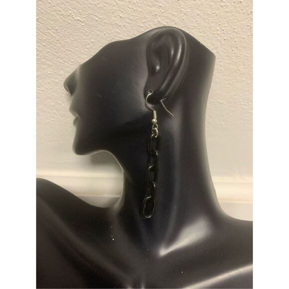 Chainlink Earrings - Picture 1 of 2